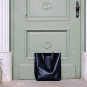 Large size leather tote bag for women - Black