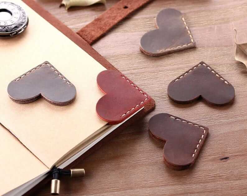 Pack of 5 Pieces Heart Shape Bookmark - Leather bookmark mini corner page marker