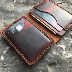 Minimalist leather bi-fold Wallet for men, Leather card holder