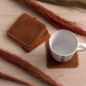 Set of 6 leather tea coasters - Tan